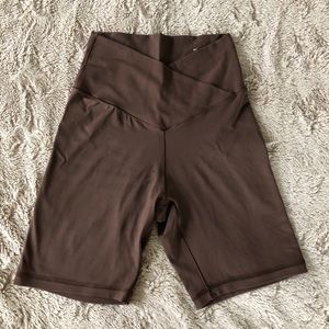 Aerie Chill Play Move Brown Biker Shorts
